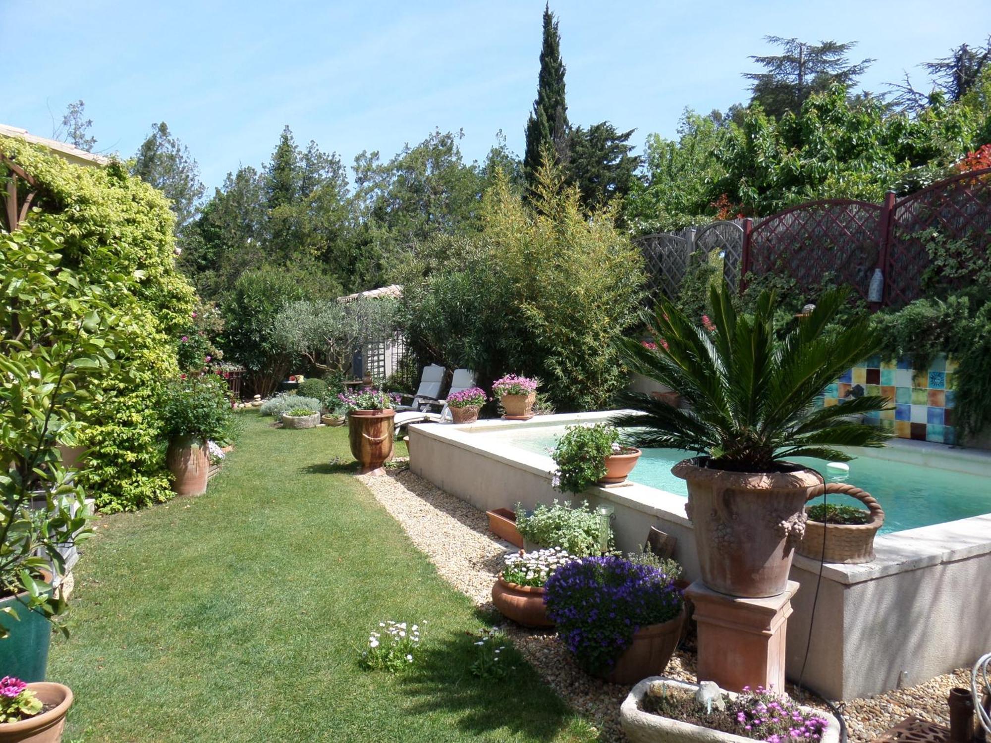 Le Clos Martin Eyragues Esterno foto