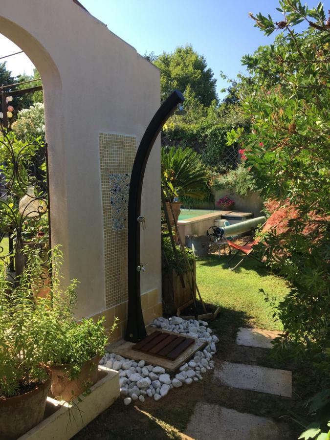 Le Clos Martin Eyragues Esterno foto